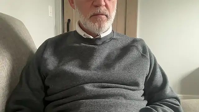 Snapshot of braselton06 chatting on December 1, 2025, 2:40 pm braselton06 online show from December 1, 2025, 2:40 pm