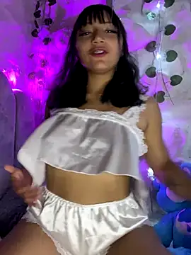 Maddy w online show from November 26, 2025, 3:39 am