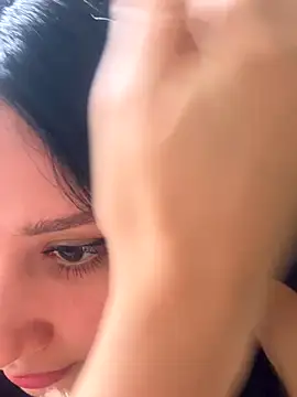 Snapshot of lucy_grey25 chatting on November 16, 2025, 7:07 pm lucy grey25 online show from November 16, 2025, 7:07 pm