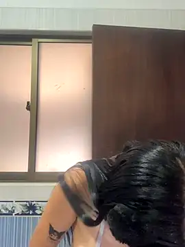 Snapshot of lucy_grey25 chatting on November 25, 2025, 5:46 pm lucy grey25 online show from November 25, 2025, 5:46 pm