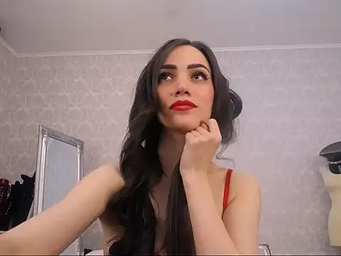 Snapshot of AlienaMoore chatting on October 5, 2025, 6:42 pm AlienaMoore online show from October 5, 2025, 6:42 pm