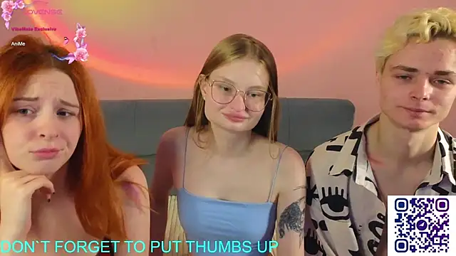 Snapshot of Tea_white chatting on December 1, 2025, 2:34 am Tea white online show from December 1, 2025, 2:34 am