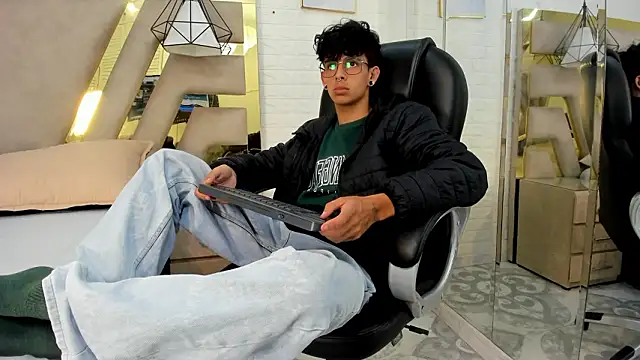 Ibratxandy online show from March 25, 2026, 3:55 pm