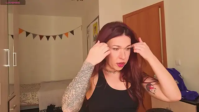 ReginaFoXXXy online show from March 30, 2026, 9:55 am