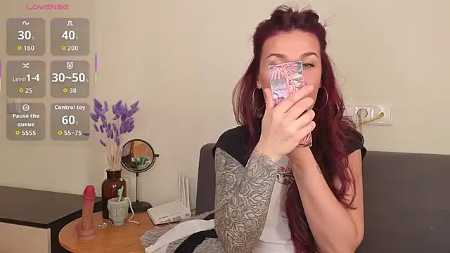 ReginaFoXXXy online show from March 7, 2026, 12:10 pm