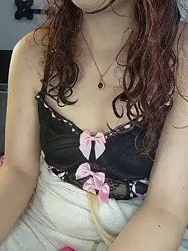 Snapshot of Sharon_Black chatting on September 25, 2025, 2:01 pm Sharon Black online show from September 25, 2025, 2:01 pm