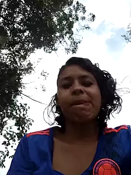 Snapshot of Tendercouple1 chatting on December 15, 2025, 6:14 pm Tendercouple1 online show from December 15, 2025, 6:14 pm