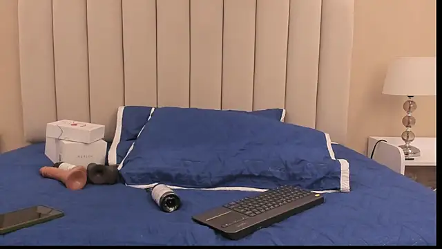 Rachel Donnelly online show from November 29, 2025, 4:34 am