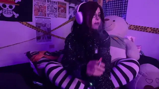 PixelKitty  online show from June 7, 2026, 2:06 am