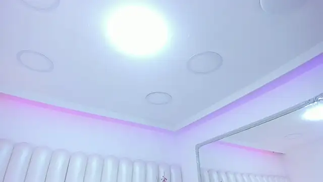 BarbieMonet online show from November 5, 2025, 3:20 am