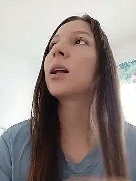 Snapshot of Arianna_Moss chatting on June 19, 2026, 2:34 pm Arianna Moss online show from June 19, 2026, 2:34 pm