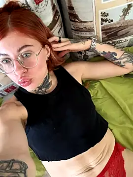 Snapshot of Nancyhot777 chatting on September 23, 2025, 10:44 am Nancyhot777 online show from September 23, 2025, 10:44 am