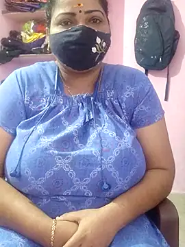 Snapshot of lathikaqueentamil chatting on November 11, 2025, 11:42 pm lathikaqueentamil online show from November 11, 2025, 11:42 pm