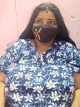 Snapshot of lathikaqueentamil chatting on December 15, 2025, 4:24 pm lathikaqueentamil online show from December 15, 2025, 4:24 pm