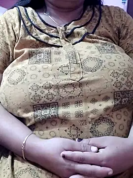 Snapshot of lathikaqueentamil chatting on October 31, 2025, 1:24 am lathikaqueentamil online show from October 31, 2025, 1:24 am