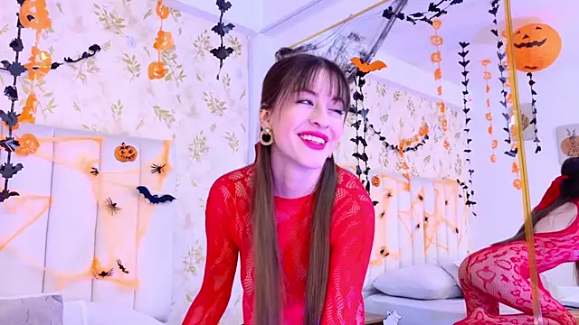 Snapshot of AmbherBlake chatting on October 18, 2025, 12:07 pm AmbherBlake online show from October 18, 2025, 12:07 pm