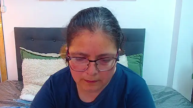 Snapshot of Linda_banks_ chatting on October 22, 2025, 1:49 am Linda banks online show from October 22, 2025, 1:49 am