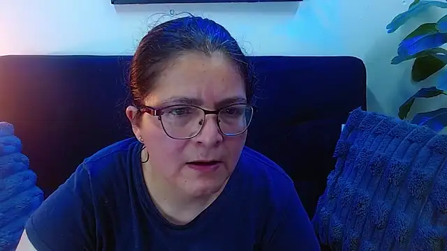 Snapshot of Linda_banks_ chatting on October 25, 2025, 2:11 am Linda banks online show from October 25, 2025, 2:11 am