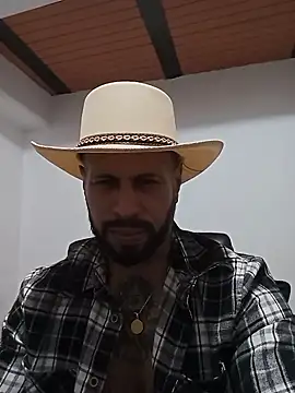 Snapshot of Matheus_Blaze chatting on October 31, 2025, 1:30 pm Matheus Blaze online show from October 31, 2025, 1:30 pm