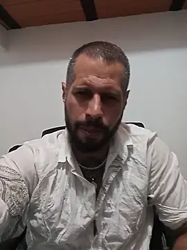 Snapshot of Matheus_Blaze chatting on November 8, 2025, 9:40 pm Matheus Blaze online show from November 8, 2025, 9:40 pm