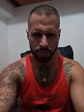 Snapshot of Matheus_Blaze chatting on October 28, 2025, 1:21 pm Matheus Blaze online show from October 28, 2025, 1:21 pm