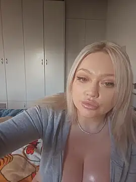 Snapshot of misstitmouseofficial chatting on January 18, 2026, 12:08 pm misstitmouseofficial online show from January 18, 2026, 12:08 pm