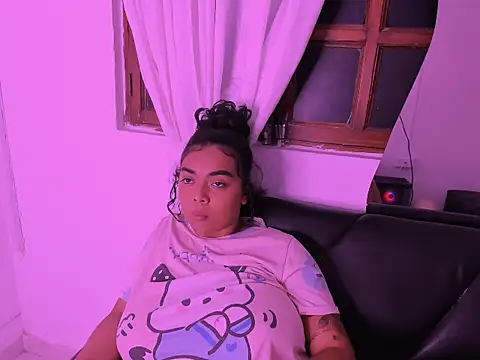 Snapshot of nahomy_ryans chatting on November 23, 2025, 10:25 am nahomy ryans online show from November 23, 2025, 10:25 am