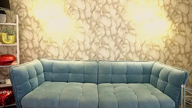 CrystallPaws online show from April 2, 2026, 5:58 am