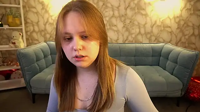 CrystallPaws online show from March 15, 2026, 6:42 am