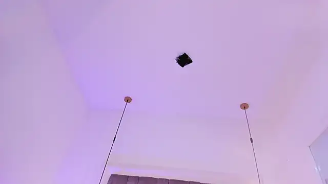 OnlyGia online show from April 8, 2026, 3:08 am