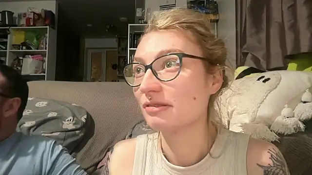 Snapshot of harleyblair chatting on May 14, 2026, 10:07 pm harleyblair online show from May 14, 2026, 10:07 pm