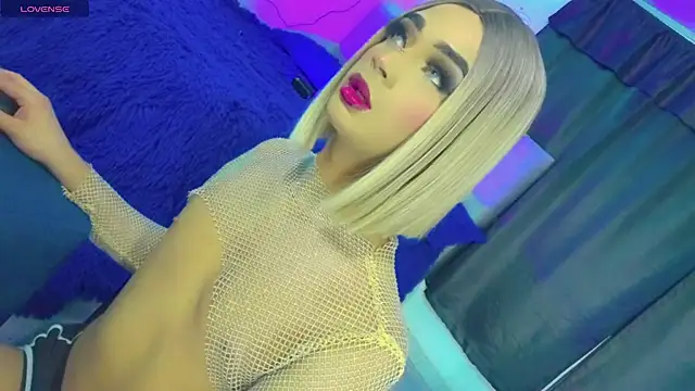 HANNAH BACKERS online show from October 27, 2025, 1:17 am