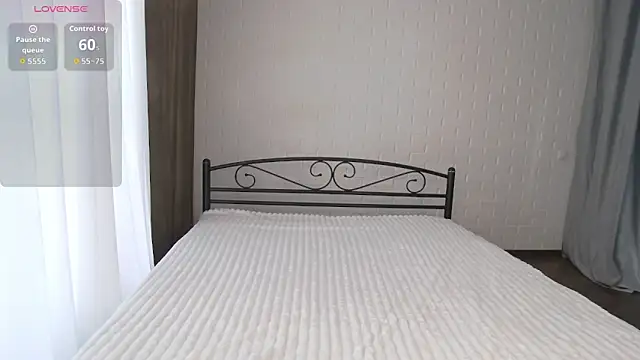 AlexsisFaee online show from March 31, 2026, 6:37 am