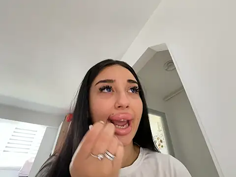 BlueEyes BB online show from March 25, 2026, 11:09 am