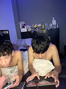 Kailertwink online show from May 31, 2026, 4:18 am
