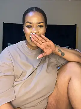 THICKBUNNYCHICKxxx online show from June 9, 2026, 7:59 pm