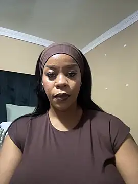 THICKBUNNYCHICKxxx online show from June 4, 2026, 8:13 pm
