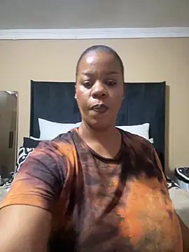 THICKBUNNYCHICKxxx online show from April 22, 2026, 7:53 pm