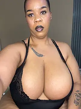 THICKBUNNYCHICKxxx online show from July 30, 2026, 6:01 am