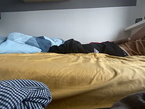 Snapshot of greggts chatting on February 16, 2026, 11:31 am greggts online show from February 16, 2026, 11:31 am