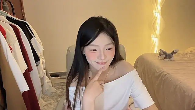 Snapshot of Robin-o3 chatting on November 15, 2025, 2:54 pm Robin-o3 online show from November 15, 2025, 2:54 pm