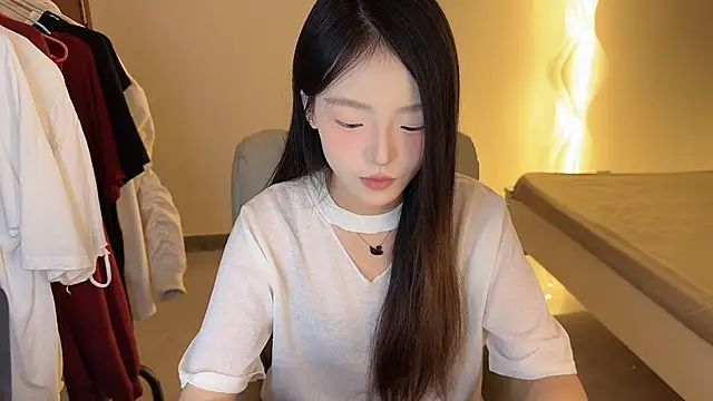 Snapshot of Robin-o3 chatting on October 15, 2025, 6:05 pm Robin-o3 online show from October 15, 2025, 6:05 pm