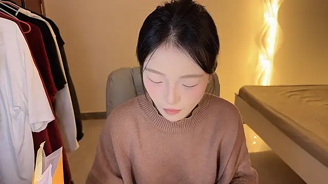 Snapshot of Robin-o3 chatting on October 12, 2025, 8:54 pm Robin-o3 online show from October 12, 2025, 8:54 pm