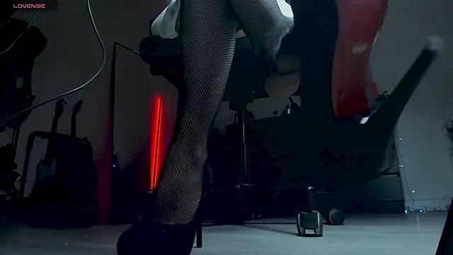 LiyaLuna online show from January 16, 2026, 1:59 pm