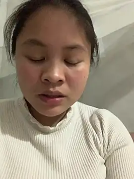 NhuFox online show from January 18, 2026, 1:42 am