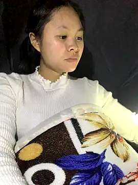 NhuFox online show from November 22, 2025, 1:10 pm