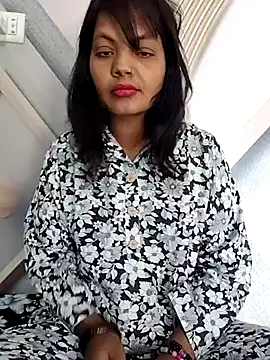 Snapshot of Anjali143142 chatting on November 3, 2025, 8:29 am Anjali143142 online show from November 3, 2025, 8:29 am