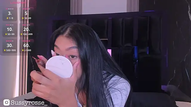 Snapshot of Sussyrosse_ chatting on September 8, 2025, 9:03 pm Sussyrosse  online show from September 8, 2025, 9:03 pm