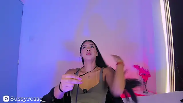 Snapshot of Sussyrosse_ chatting on September 17, 2025, 9:06 pm Sussyrosse  online show from September 17, 2025, 9:06 pm