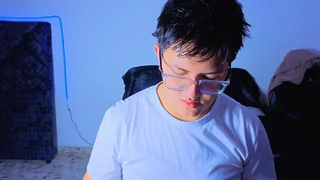 Ryan Doretti online show from December 2, 2025, 7:04 pm